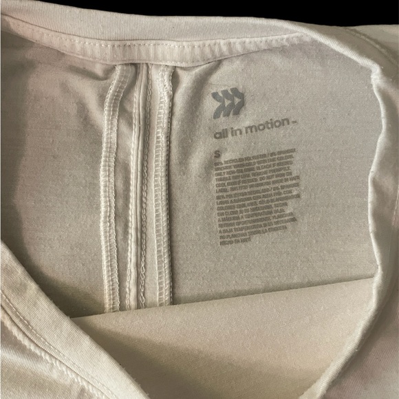 All In Motion White ShortSleeve V-Neck T-Shirt Size S - Picture 2 of 4